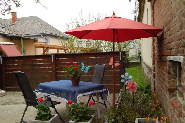terras-gastenverblijf6915C761-F3CC-A54E-9485-297D87DB6E24.jpg